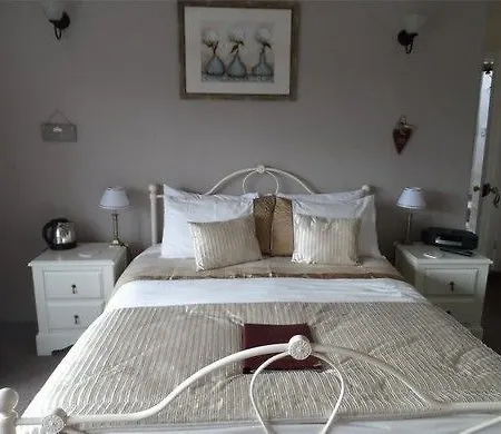 Thistledown House 4*